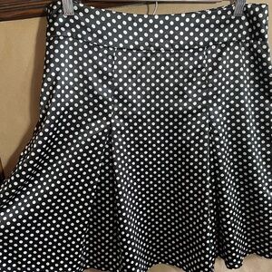 Skirt M satin polka dots pleated zipper side silky and gorgeous